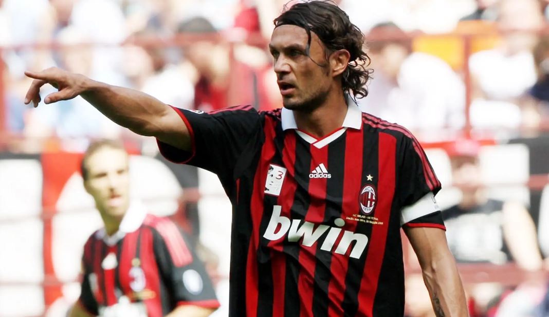 Top 10 hậu vệ cánh xuất sắc nhất mọi thời đại - Paolo Maldini
